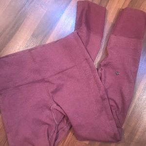 Lululemon Wine Sculpt Pant, size 4!